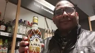 Encontre ron dominicano Brugal A&ntilde;ejo en el supermercado de Alemania y lo compre de inmediato