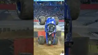 Insane Back Flip #automobile #monstertruck #monsterjam #backflip