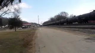 BNSF 5494 WB w/ CSX Devils Unit!