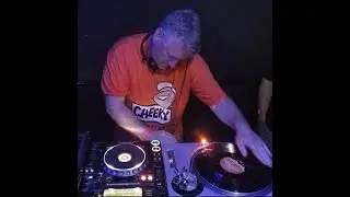 Darren Lloyd Presents - A Chilled Way To Warm Up