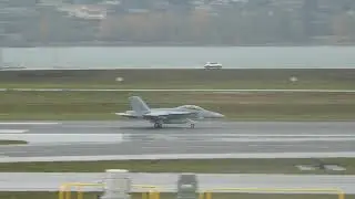 *Rare* US Navy Boeing F/A-18F Super Hornet VFA-154 &ldquo;Black Knights&rdquo; [166462] Landing at PDX