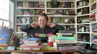 Ep 68 Your Friendly Librarian: 2025 Wrap Up! Agatha Christie, Sophie Hannah, Laurie Gilmore, Bible
