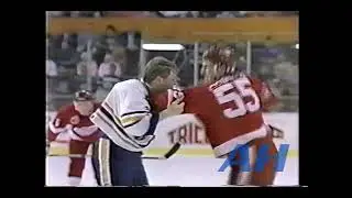 NHL Feb. 24, 1993 Rob Ray,BUF v Keith Primeau,DET Buffalo Sabres Detroit Red Wings