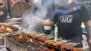 LAU PA SAT: A SATAY PARADISE IN THE HEART OF THE CBD THAT OPENS TILL LATE #singapore #asmr #hawkers