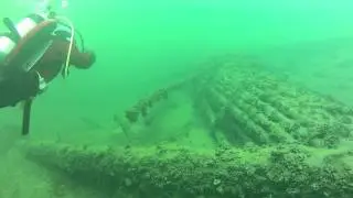 Scuba Diving the Welland Canal - Salamanders and Spindles