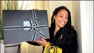 Unbox with me | YSL Medium Monogram pouch/wristlet