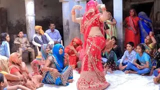 नई बहू अपने पति से खुश//मम्मी मनके मिले बालम//न्यू लोक गीत//राखी यादव