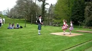 Bagpipes/dancing Portrack house