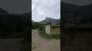 Вид на вулкан Карадаг из поселка Коктебель в Крыму view Karadag volcano from village Koktebel Crimea