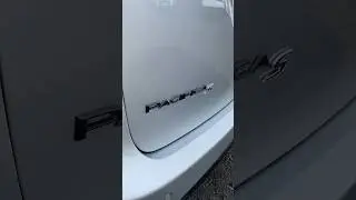 &ldquo;S&rdquo; Appearance Package 2023 Chrysler Pacifica Hybrid Limited
