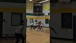 Border control couldn&rsquo;t stop this Euro-step #basketball #67 #fyp #tough #bagwork