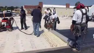 Carlisle Fleeceback EPDM - adhered with FAST 100 b