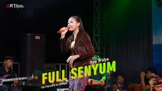 MUSIC ETNIK SWARA SANTI  - FULL SENYUM COVER (PURA GIRI SARASWATI YANG KE 28)