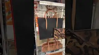 what&rsquo;s new for Christian Louboutin handbags!!! #christianlouboutin #handbags #redbottoms ￼