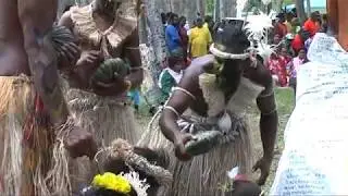 Troupe de danse de Wakone (Maré, Nouvelle-Calédonie)