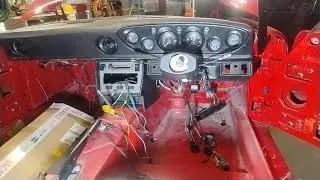 Lucas Electrics! Давайте рассмотрим полностью работоспособный Jensen Healey и несколько простых с...