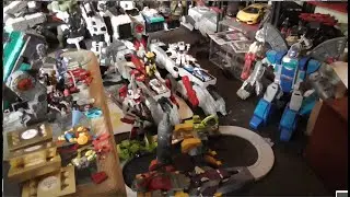 METROPLEX высотой 4 фута в базовом режиме. OMEGA SUPREME также в базовом режиме. W-resources &mdash; са...