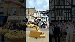 UNBELIEVABLE Magic PERFORMANCE In PUBLIC! What Time Did You Watch This? @silvermanstatueofficial