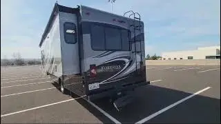2016 FOREST RIVER FORESTER 3051S