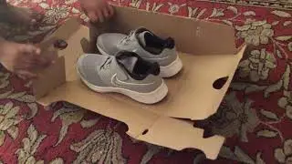 How to Fix an open Nike shoe box
