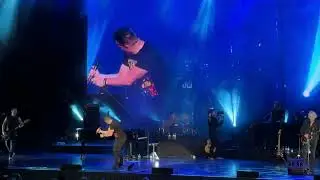 One Vision Of Queen Ft. Marc Martel |Flash| live. #marcmartel 