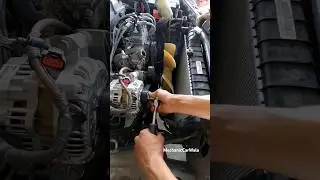 How to Open Fan Clutch Ford Explorer V6 4.OL 1997-2011 #ford#fordexplorer #automobile #short #shorts
