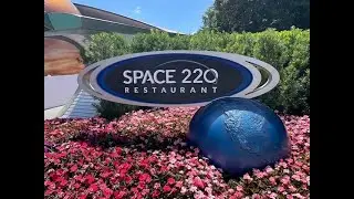 Lunch at Space 220 in Disney's Epcot