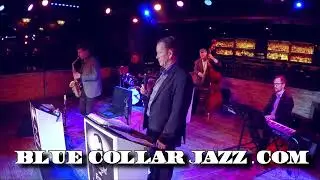 God Bless America - Swinging Jazz Singer Frank Lamphere and his Quartet live @ Untitled in Chicago