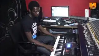 AU STUDIOS DE HERMAN DJEDJI
