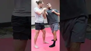 Грязные стратегии бокса Джонатана Хаггерти в клинче #MuayThai