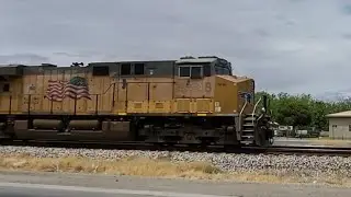 Railfanning in Ysleta El Paso, Texas, with a EB intermodal train