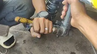 PIVOT PIN TUKTUK