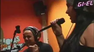 KANE ft. Lisa Lois live 3FM / Rain down on me.