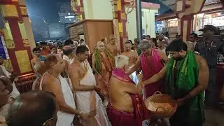 ಕಟೀಲು ದೇವಳದಲ್ಲಿ ಕಂಚೀ ಕಾಮಕೋಟಿ ಸ್ವಾಮಿಗಳು, ಆನೆ ಹೇಗೆ ಸ್ವಾಗತಿಸಿದ್ದು ಗೊತ್ತಾ..?