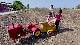 मातीचा भरलेला ट्रॅक्टर वावरात अडकला 🫢