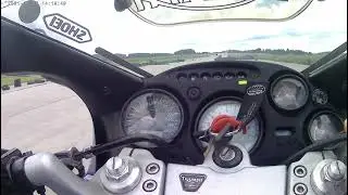 Triumph Sprint ST 955i acceleration.