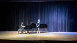 1. Al Amor  2. La Guitarra sin Prima  3. El Majo Celoso  4. El Vito  (Songs by Fernando Obradors