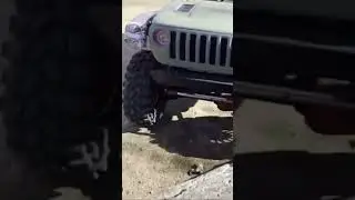 Army Green Axial Gladiator Crawls It Easy 🪵🛻 | RC Trail Truck Flex