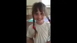 Смотрим на задний план! хи-хи