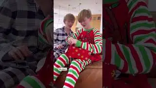 His brother&rsquo;s reaction to his new Meta Quest 3 gift. 😭 Sweetest brothers.