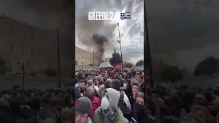 Protests are getting scary 😟 in Greece #journalism #greece