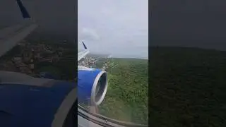 Landing at goa airport🛬😍🌦in monsoon||dabolim airport||indigo||#shorts #youtubeshorts #goa#travel