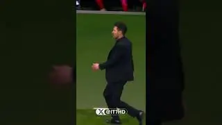 Riquelme'nin 90+3. dakikada kaçırdığı gol sonrası Diego Simeone 😬 #championsleague