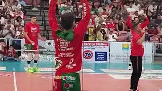 CALENTAMIENTO ANTES DE UN JUEGO DE VOLEIBOL