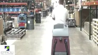 Lavapisos hombre a bordo
