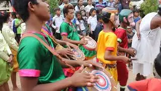 ឆៃយាំដង្ហែកឋិន