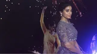 Shriya Saran At Red Carpet Of Synergy An International Cultural Dance Festival