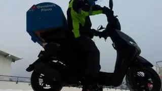 Польша работа.Гданьск.Доставка пиццы Domino's Pizza курьер.