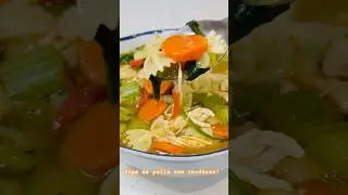 As&iacute; se prepara, el mejor caldo de pollo casero!&rdquo;#sopacaliente #recetafacil