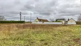 CHEVERNY - Vaste terrain &agrave; Cheverny au c&oelig;ur de la Sologne viticole
